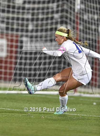 Thumbnail 2 in Mountain Vista vs. Grandview (CHSAA 5A Final) photogallery.