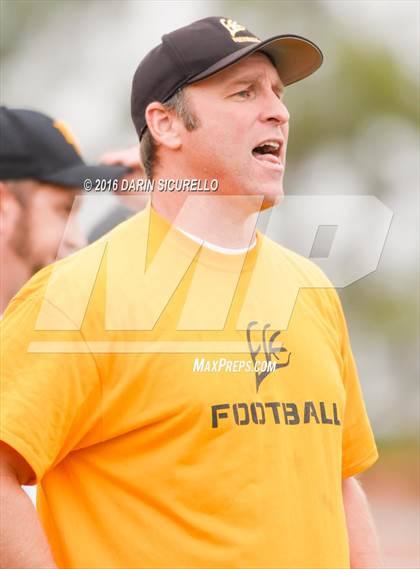 Thumbnail 3 in Thatcher vs. Round Valley (AIA Division 2A Final)  photogallery.