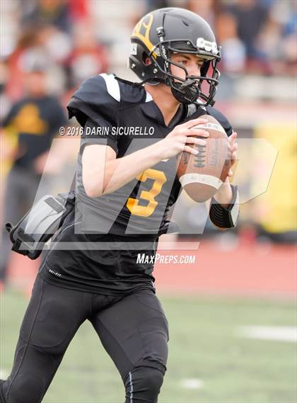 Thumbnail 2 in Thatcher vs. Round Valley (AIA Division 2A Final)  photogallery.
