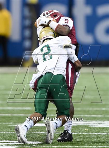Thumbnail 2 in Destrehan vs. Acadiana (LHSAA Class 5A Final) photogallery.