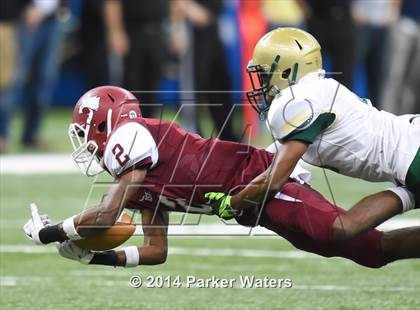 Thumbnail 3 in Destrehan vs. Acadiana (LHSAA Class 5A Final) photogallery.