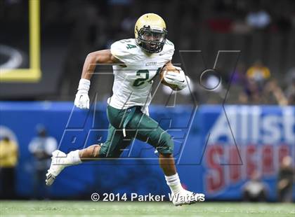 Thumbnail 2 in Destrehan vs. Acadiana (LHSAA Class 5A Final) photogallery.