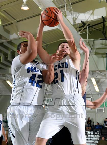 Thumbnail 2 in Vista del Lago vs. Orland (Ram Jam Winter Classic) photogallery.
