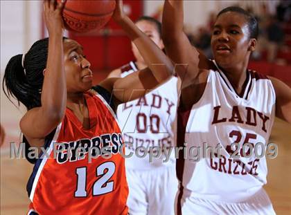 Thumbnail 3 in Calvary Chapel vs. Cypress (Savanna Lady Rebels Classic) photogallery.