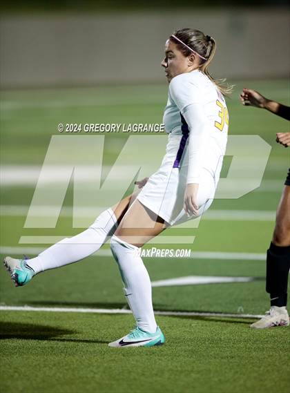 Thumbnail 1 in Montverde Academy vs Marcus photogallery.
