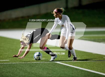 Thumbnail 3 in Montverde Academy vs Marcus photogallery.
