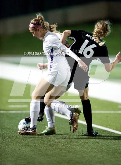 Thumbnail 3 in Montverde Academy vs Marcus photogallery.