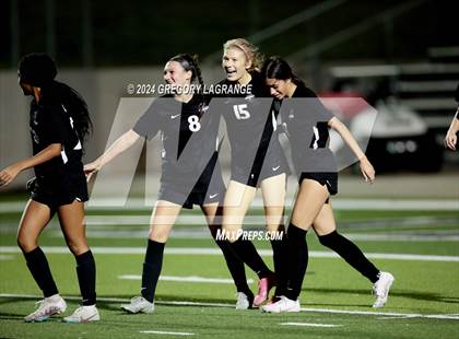 Thumbnail 3 in Montverde Academy vs Marcus photogallery.