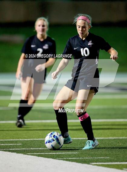 Thumbnail 2 in Montverde Academy vs Marcus photogallery.