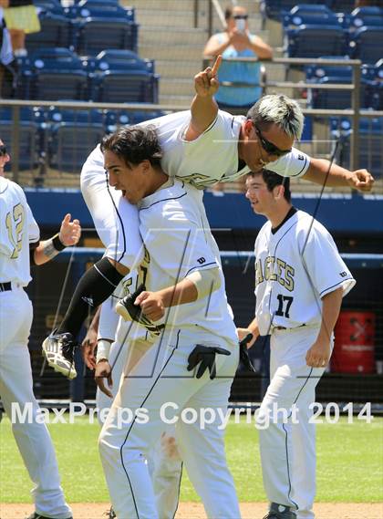 Thumbnail 1 in Mar Vista vs. Olympian (CIF-SDS D4 Final) photogallery.