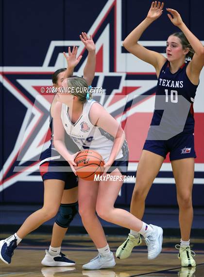 Thumbnail 3 in Wimberley vs Sunbury (Wimberley Hoopfest) photogallery.