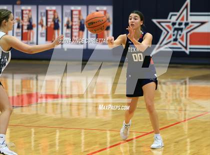Thumbnail 2 in Wimberley vs Sunbury (Wimberley Hoopfest) photogallery.