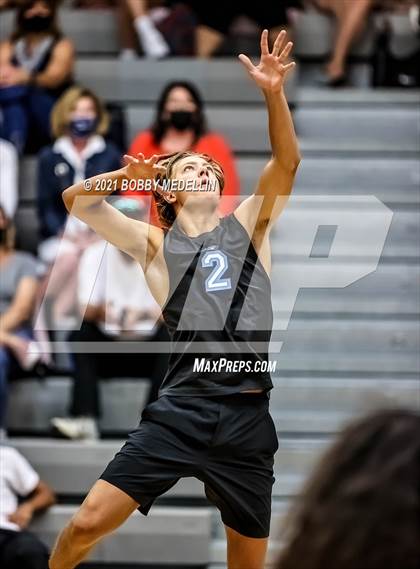 Thumbnail 1 in Sanger @ Clovis North photogallery.