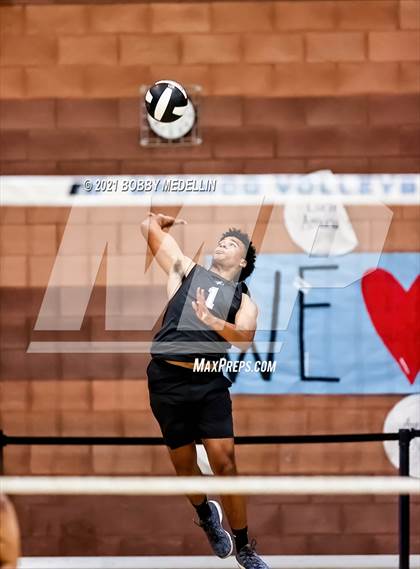 Thumbnail 2 in Sanger @ Clovis North photogallery.