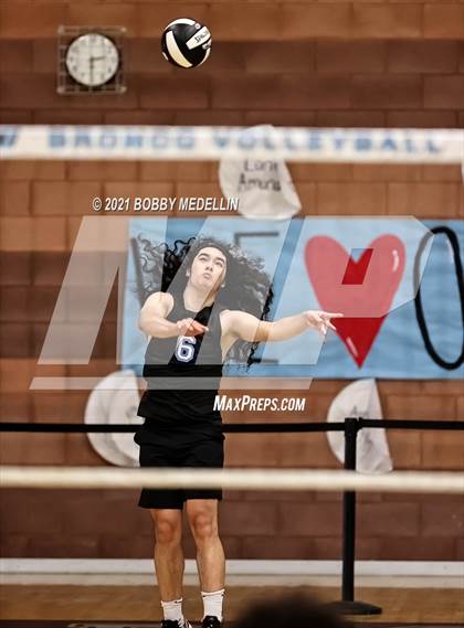 Thumbnail 1 in Sanger @ Clovis North photogallery.
