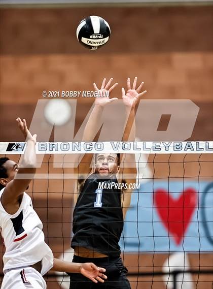 Thumbnail 2 in Sanger @ Clovis North photogallery.