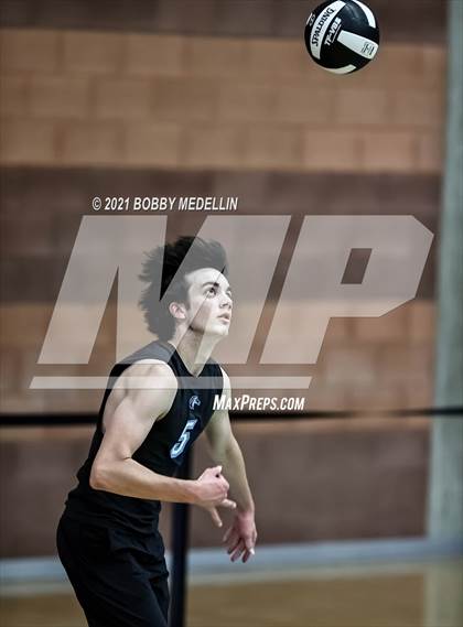 Thumbnail 1 in Sanger @ Clovis North photogallery.