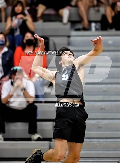 Thumbnail 1 in Sanger @ Clovis North photogallery.