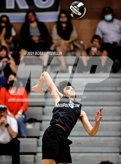 Thumbnail 2 in Sanger @ Clovis North photogallery.