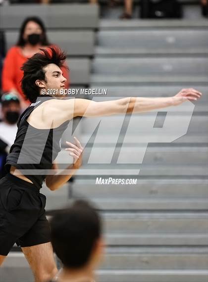 Thumbnail 1 in Sanger @ Clovis North photogallery.