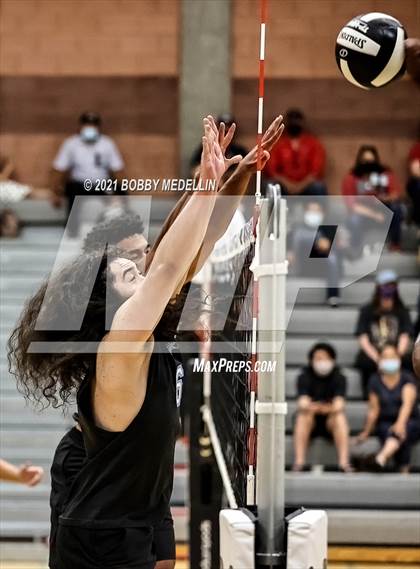 Thumbnail 2 in Sanger @ Clovis North photogallery.