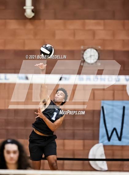 Thumbnail 2 in Sanger @ Clovis North photogallery.