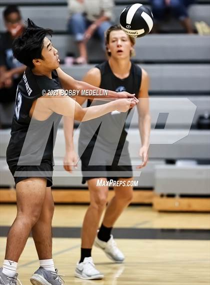 Thumbnail 3 in Sanger @ Clovis North photogallery.
