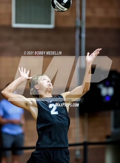 Thumbnail 3 in Sanger @ Clovis North photogallery.
