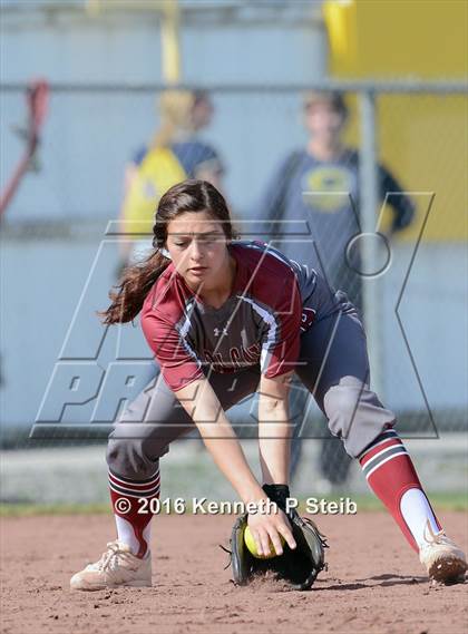 Thumbnail 3 in Ursuline Academy vs Destrehan (SCC Jamboree) photogallery.