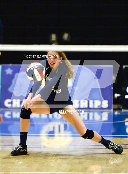 Thumbnail 2 in Sacred Heart Prep vs. Sierra Canyon (CIF State D2 Final) photogallery.