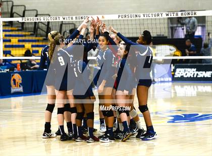 Thumbnail 3 in Sacred Heart Prep vs. Sierra Canyon (CIF State D2 Final) photogallery.