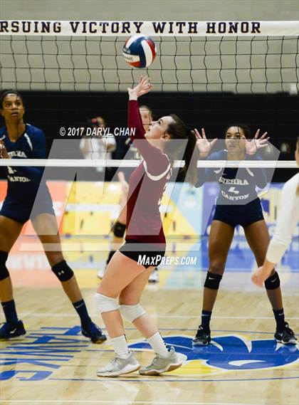 Thumbnail 3 in Sacred Heart Prep vs. Sierra Canyon (CIF State D2 Final) photogallery.