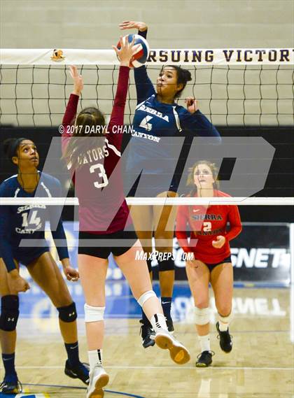 Thumbnail 1 in Sacred Heart Prep vs. Sierra Canyon (CIF State D2 Final) photogallery.