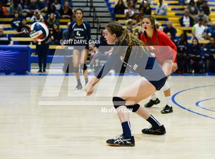 Thumbnail 3 in Sacred Heart Prep vs. Sierra Canyon (CIF State D2 Final) photogallery.