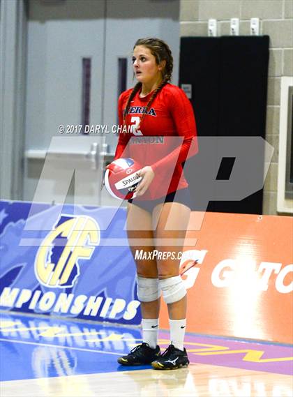 Thumbnail 2 in Sacred Heart Prep vs. Sierra Canyon (CIF State D2 Final) photogallery.