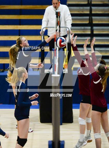 Thumbnail 3 in Sacred Heart Prep vs. Sierra Canyon (CIF State D2 Final) photogallery.