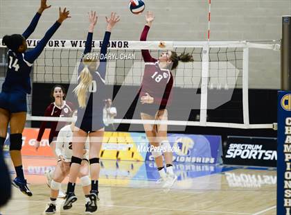 Thumbnail 2 in Sacred Heart Prep vs. Sierra Canyon (CIF State D2 Final) photogallery.