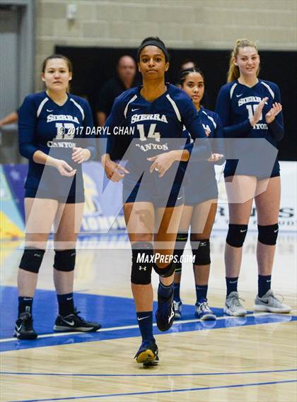 Thumbnail 1 in Sacred Heart Prep vs. Sierra Canyon (CIF State D2 Final) photogallery.