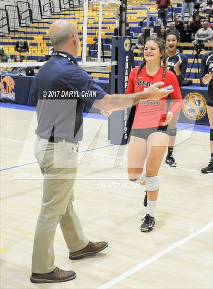 Thumbnail 2 in Sacred Heart Prep vs. Sierra Canyon (CIF State D2 Final) photogallery.