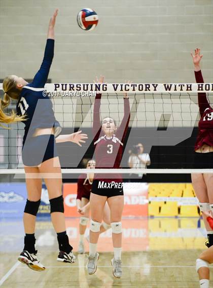 Thumbnail 3 in Sacred Heart Prep vs. Sierra Canyon (CIF State D2 Final) photogallery.