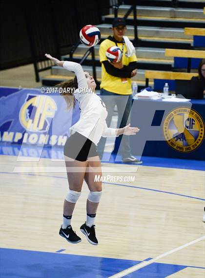 Thumbnail 2 in Sacred Heart Prep vs. Sierra Canyon (CIF State D2 Final) photogallery.