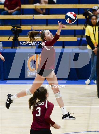 Thumbnail 3 in Sacred Heart Prep vs. Sierra Canyon (CIF State D2 Final) photogallery.