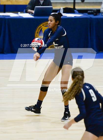 Thumbnail 1 in Sacred Heart Prep vs. Sierra Canyon (CIF State D2 Final) photogallery.