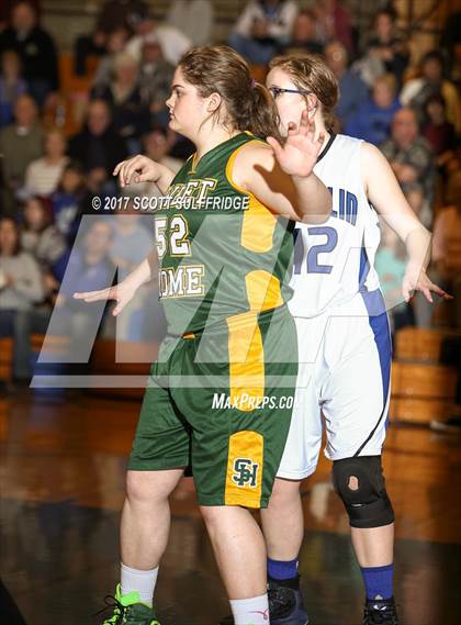 Thumbnail 1 in Sweet Home @ Sutherlin photogallery.