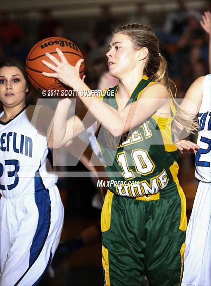 Thumbnail 1 in Sweet Home @ Sutherlin photogallery.