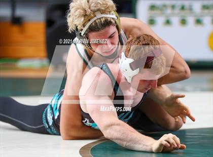 Thumbnail 1 in Royal vs. Aliso Niguel photogallery.