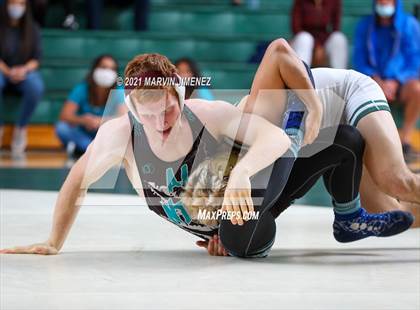 Thumbnail 2 in Royal vs. Aliso Niguel photogallery.