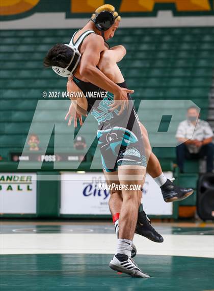 Thumbnail 1 in Royal vs. Aliso Niguel photogallery.