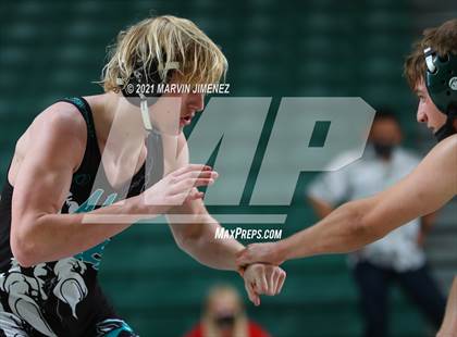 Thumbnail 3 in Royal vs. Aliso Niguel photogallery.