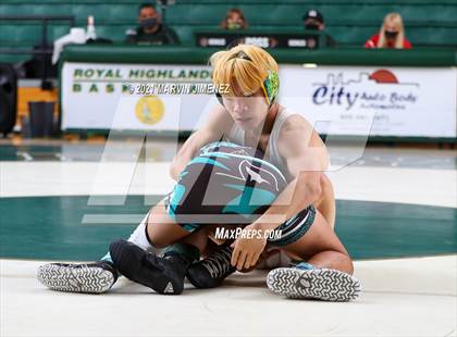 Thumbnail 2 in Royal vs. Aliso Niguel photogallery.